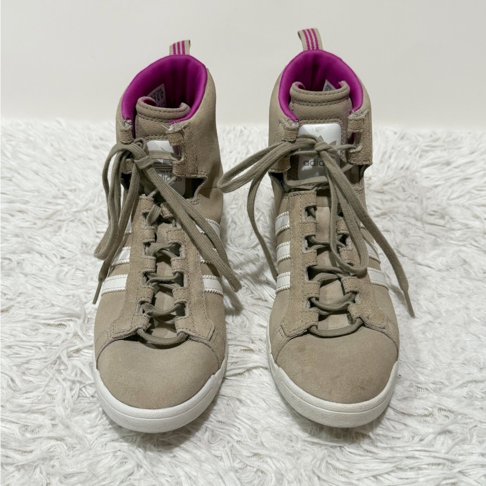 Adidas Originals Round It Women's Wedge Sneakers Suede Beige and Purple Size 8